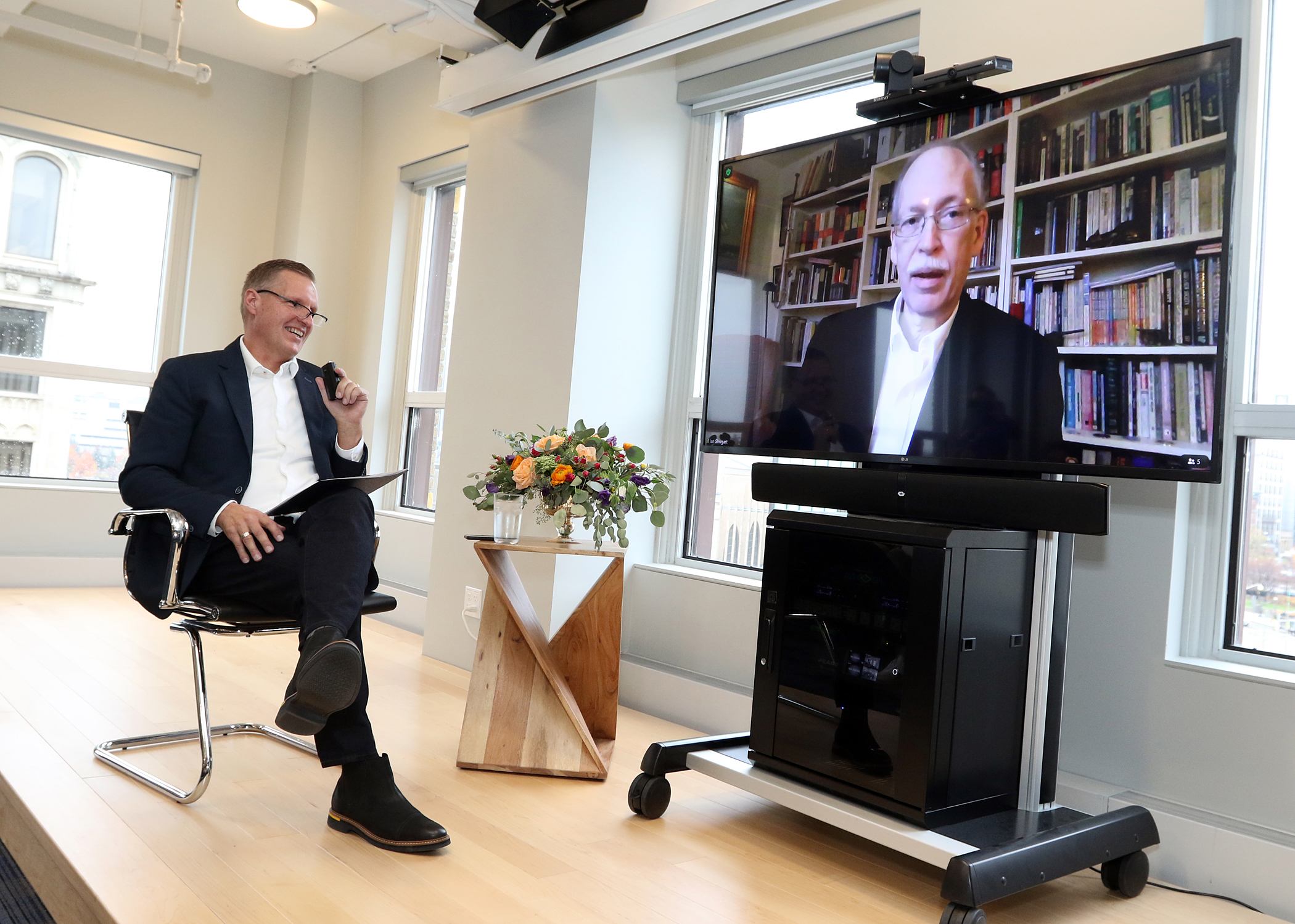 Michael Van Pelt speaking with Ian Shugart